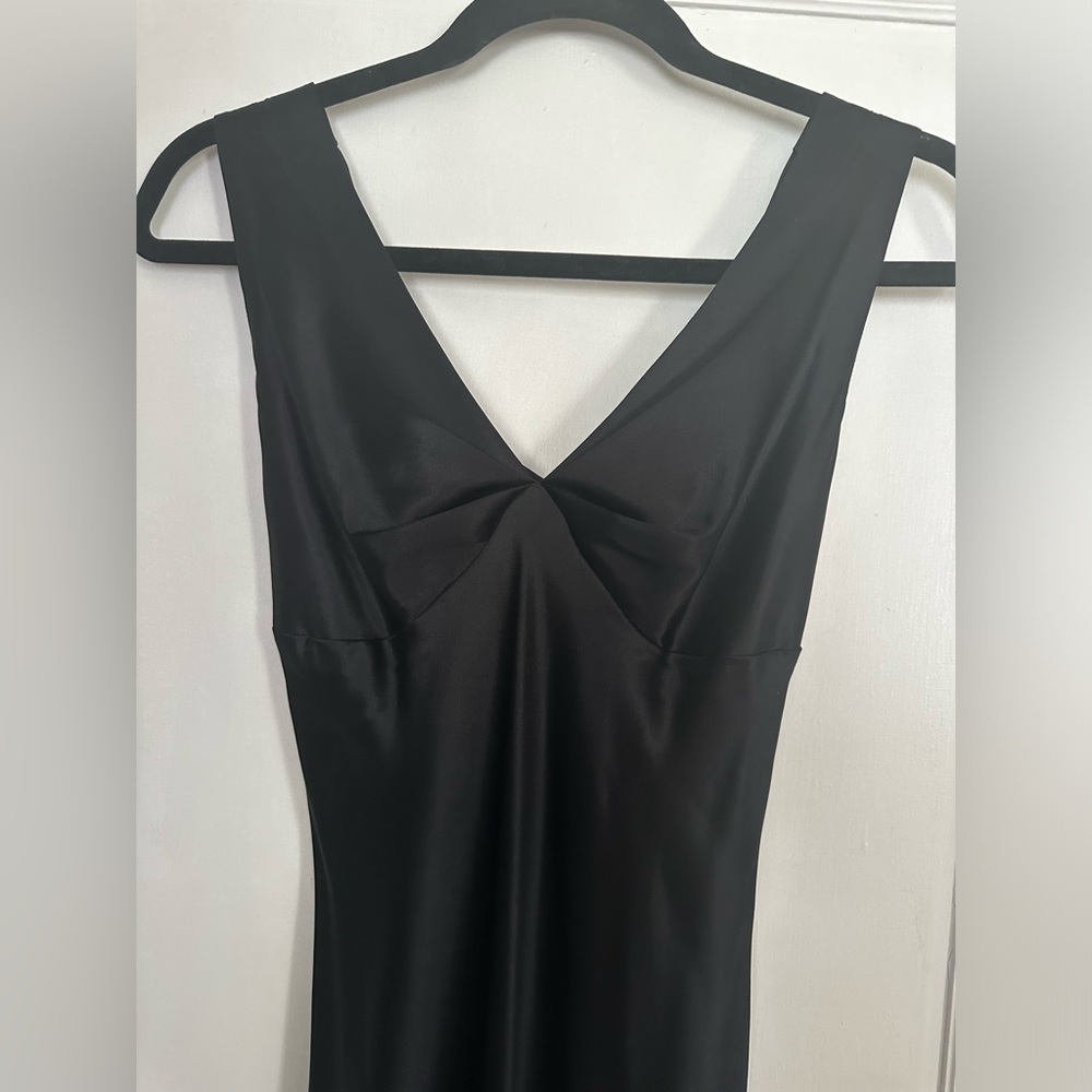 BCBG MaxAzria 100% Silk Black Maxi Dress Gown with Back Detail Sz 2 - Picture 2 of 5